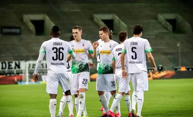 澳亚国际在线登录-沃尔夫斯堡俱乐部突破困境，全队士气高涨