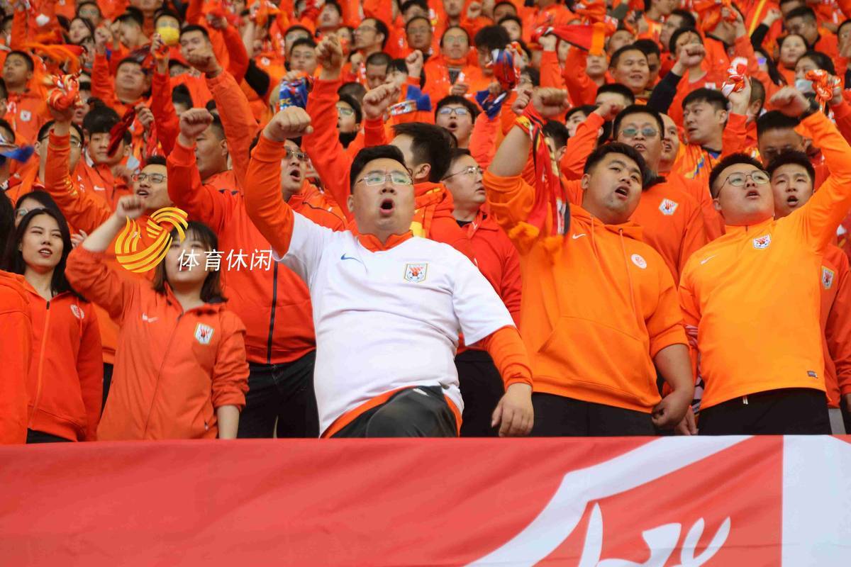 澳亚国际手游下载-队员表现拼搏，球队赢得胜利晋级