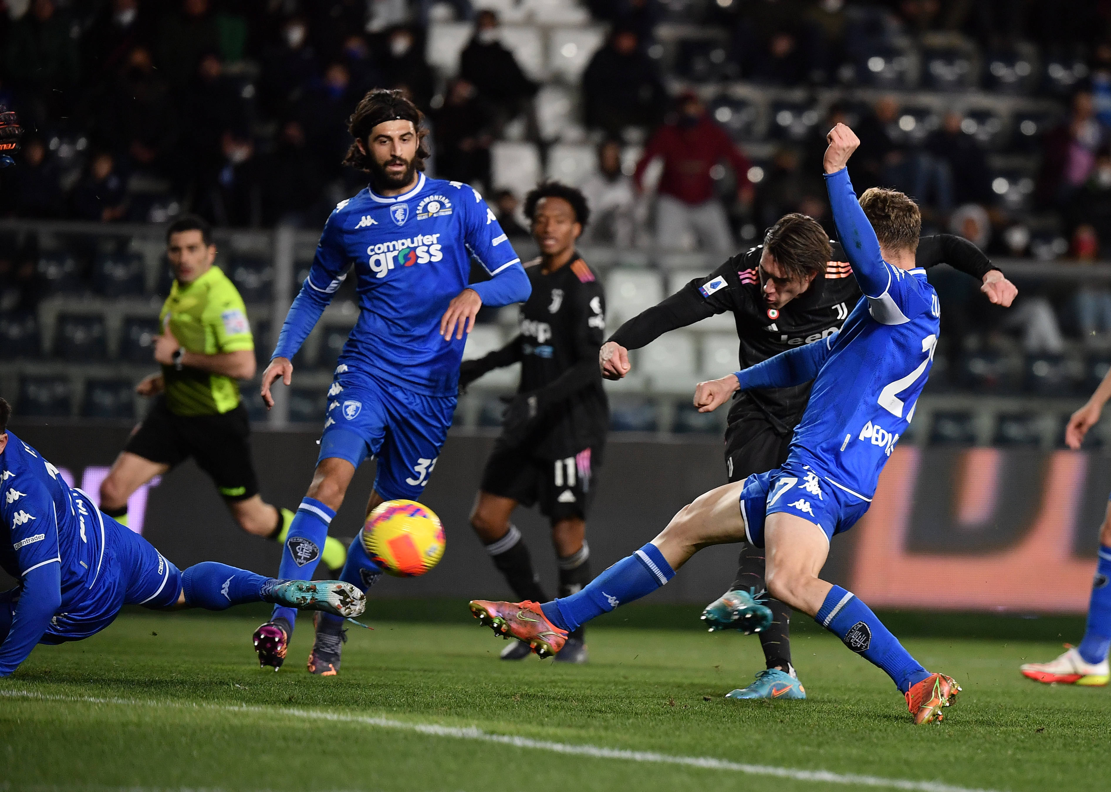 澳亚国际平台-包含利物浦主场大胜切尔西，稳固领跑优势的词条